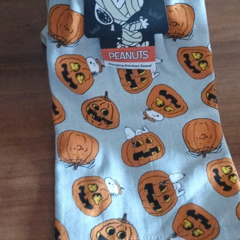 Peanuts trick or